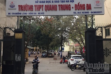 Trường học kiêm bãi trông xe: mất nhiều, được ít