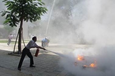 Đà Nẵng: Diễn tập chữa cháy, cứu nạn trong trường học