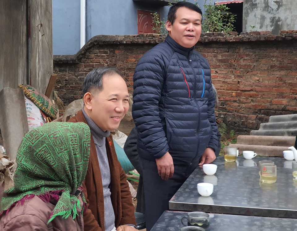 Bạn đọc dành tình thương giúp đỡ 2 người phụ nữ nghèo mơ bữa cơm có thịt - 2 Bạn đọc dành tình thương giúp đỡ 2 người phụ nữ nghèo mơ bữa cơm có thịt - 2