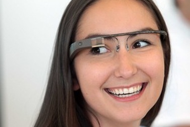 Hài hước clip “mặt tối” của Google Glass khi sử dụng nơi công cộng