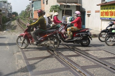 TPHCM kiến nghị làm đường sắt trên cao