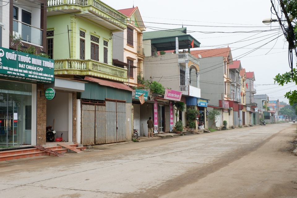 Người dân Hạ Lôi “vững tâm” trước giờ cách ly toàn bộ thôn - 6 Người dân Hạ Lôi “vững tâm” trước giờ cách ly toàn bộ thôn - 6