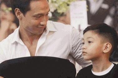 Kim Lý ngày càng được lòng con riêng và gia đình Hà Hồ