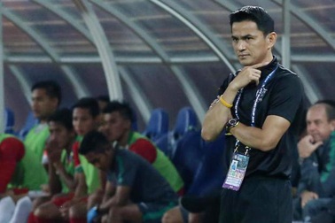 Tương lai của HLV Kiatisuk sẽ được quyết định trong tháng 1/2017