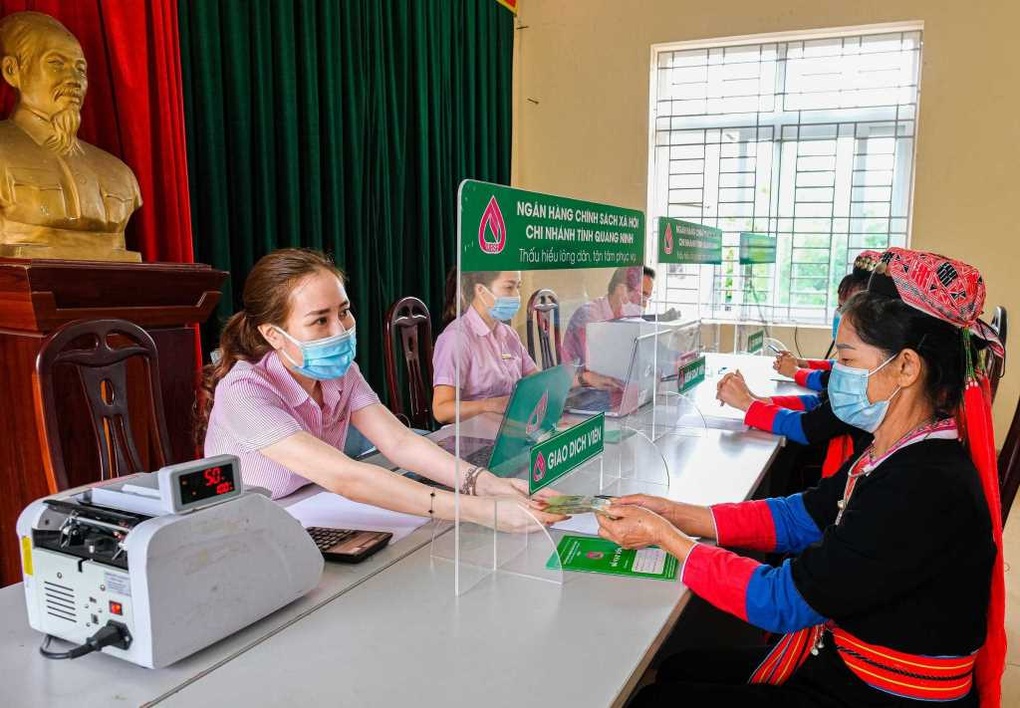 Hỗ trợ tín dụng - chìa khóa giảm nghèo vùng đồng bào dân tộc thiểu số - 1 Hỗ trợ tín dụng - chìa khóa giảm nghèo vùng đồng bào dân tộc thiểu số - 1