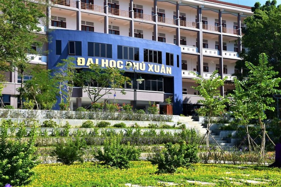 Trường ĐH Phú Xuân cho SV nghỉ đến hết tháng 8, chuyển qua học trực tuyến - 1 Trường ĐH Phú Xuân cho SV nghỉ đến hết tháng 8, chuyển qua học trực tuyến - 1