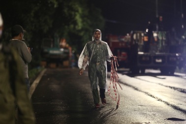 Phong tỏa nghiêm ngặt hiện trường vụ sạt lở vùi lấp 4 người