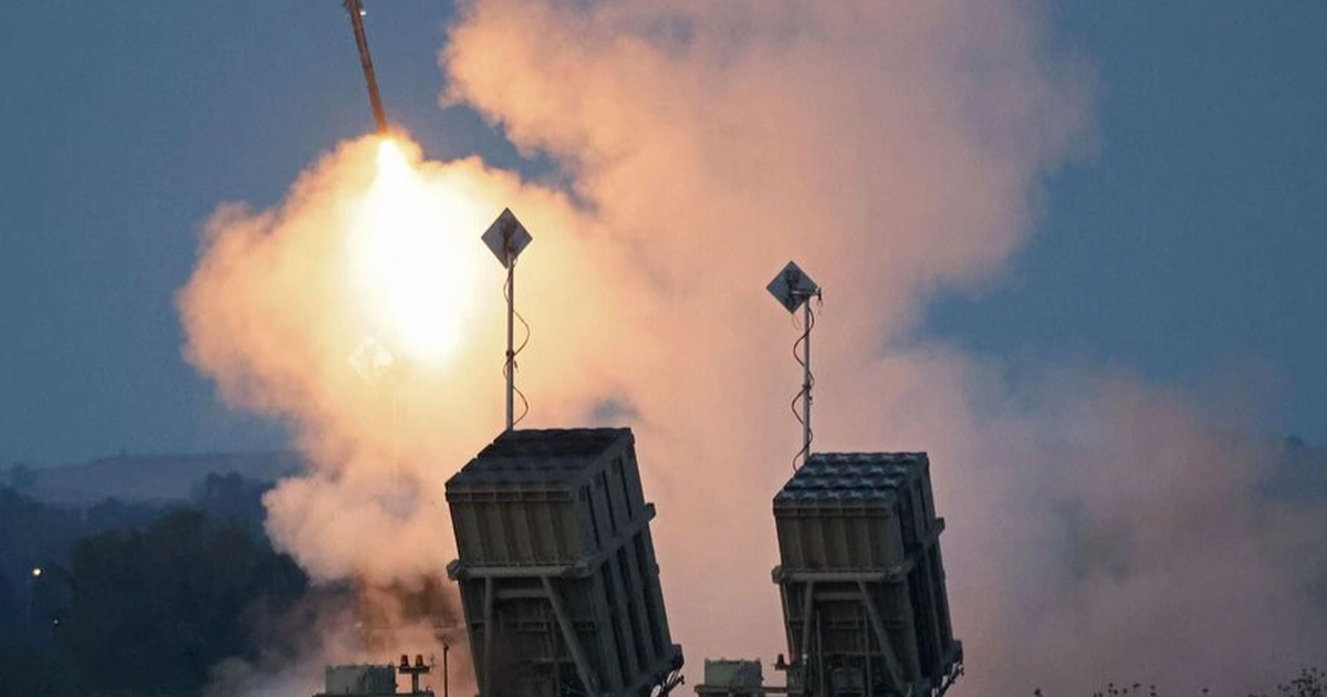 Israel tuyên bố đánh chặn 99% UAV và tên lửa của Iran nhằm vào nước này hôm 14/4. Trong ảnh: Hệ thống phòng không Vòm Sắt của Israel (Ảnh: AFP).