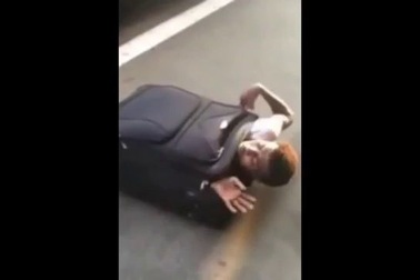 Người đàn ông chui vào valy để nhập cảnh vào Thuỵ Sỹ