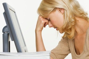 5 tác hại sử dụng máy tính trước khi ngủ