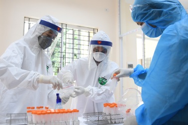 Hà Nội: Phát hiện một học sinh sống tại Times City nghi Covid-19