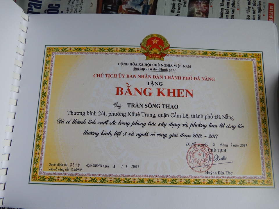 Chuyện về người lính già âm thầm đi tìm mộ đồng đội - 6 Chuyện về người lính già âm thầm đi tìm mộ đồng đội - 6