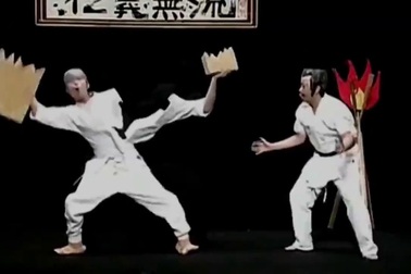 Màn biểu diễn võ thuật cực kỳ hài hước