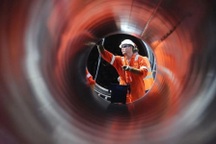 Chiến sự tại Ukraine: Khi phương Tây đánh vào "cỗ máy in tiền" của Nga