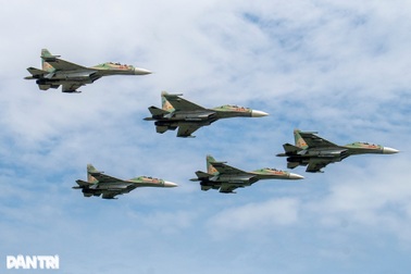 Có bao nhiêu máy bay tham gia diễu binh dịp Quốc khánh 2/9?