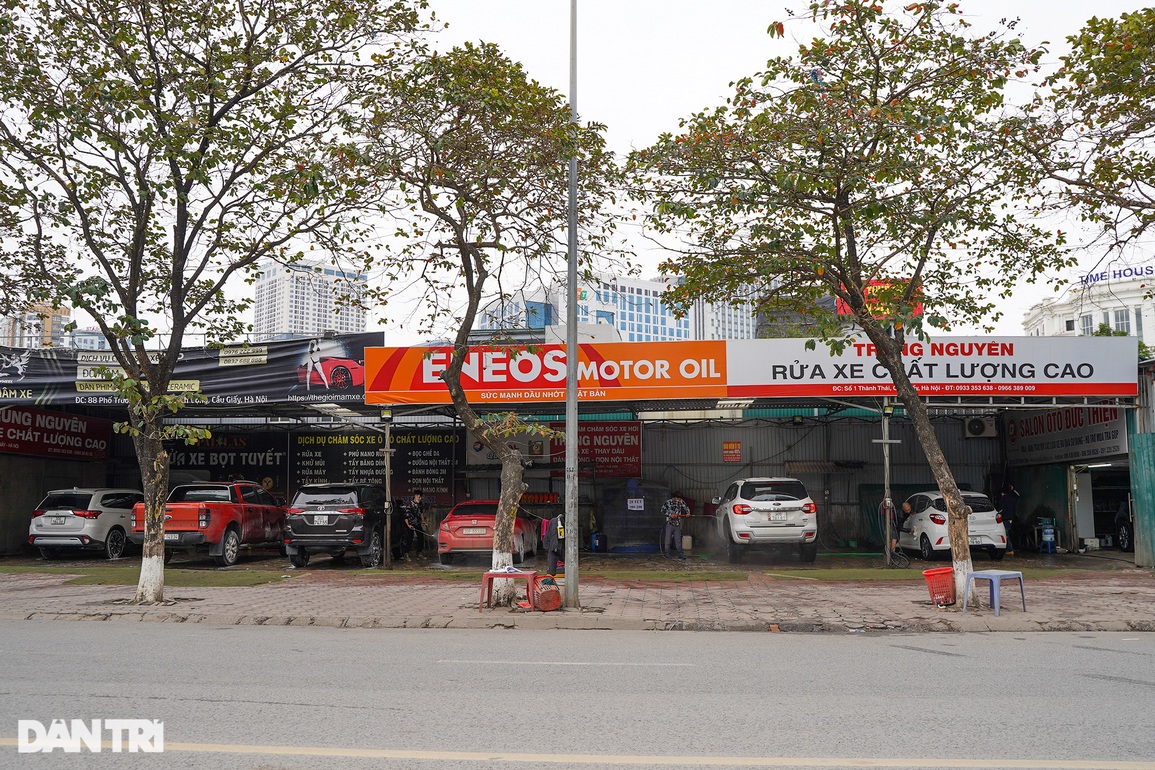 Dịch vụ rửa xe, cắt tóc hốt bạc những ngày cận Tết - 5 Dịch vụ rửa xe, cắt tóc hốt bạc những ngày cận Tết - 5