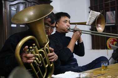 Những ngư dân chân chất và đội kèn giáo họ Giuse