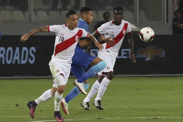 Peru 0-2 Brazil: Vũ công Samba vững ngôi đầu bảng