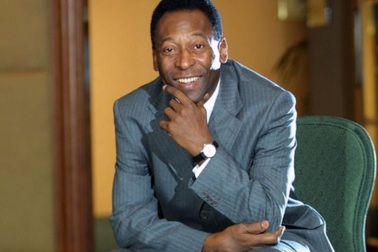 Vua bóng đá Pele: Con rơi nhiều như số bàn thắng, không đếm xuể