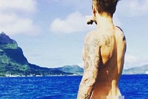 Justin Bieber gây sốc với ảnh nude