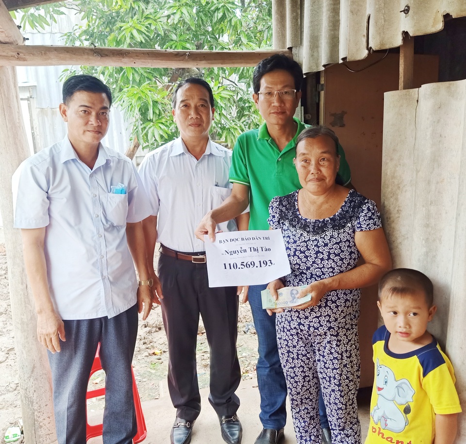 Bà cháu ở nhà bé như bao diêm được bạn đọc giúp đỡ xây nhà mới - 1 Bà cháu ở nhà bé như bao diêm được bạn đọc giúp đỡ xây nhà mới - 1