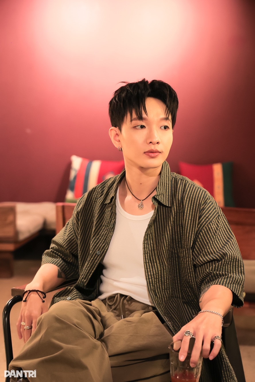 Hoàng Dũng: “Tôi đã học cách yêu và chấp nhận chính mình” - 6