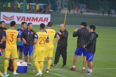 Đội tuyển Việt Nam bất ngờ đổi kế hoạch tập luyện vì thời tiết