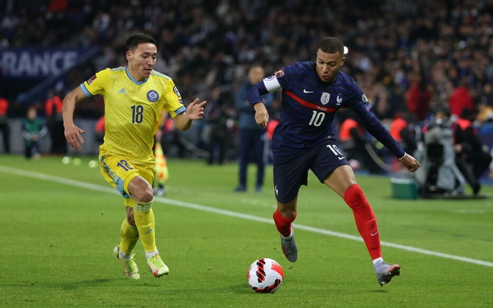 Tiền đạo Mbappe đi vào lịch sử đội tuyển Pháp sau cú poker hoàn hảo - 2 Tiền đạo Mbappe đi vào lịch sử đội tuyển Pháp sau cú poker hoàn hảo - 2