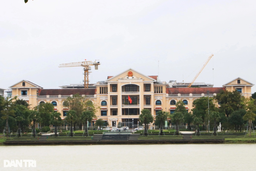 16 cán bộ đầu tiên tại Huế được nghỉ hưu trước tuổi theo Nghị định 178 - 1 16 cán bộ đầu tiên tại Huế được nghỉ hưu trước tuổi theo Nghị định 178 - 1