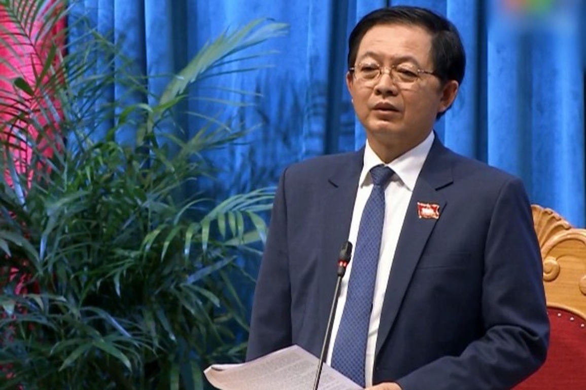 Xử lý nghiêm cán bộ vòi vĩnh, làm khó người dân, doanh nghiệp - 1 Xử lý nghiêm cán bộ vòi vĩnh, làm khó người dân, doanh nghiệp - 1
