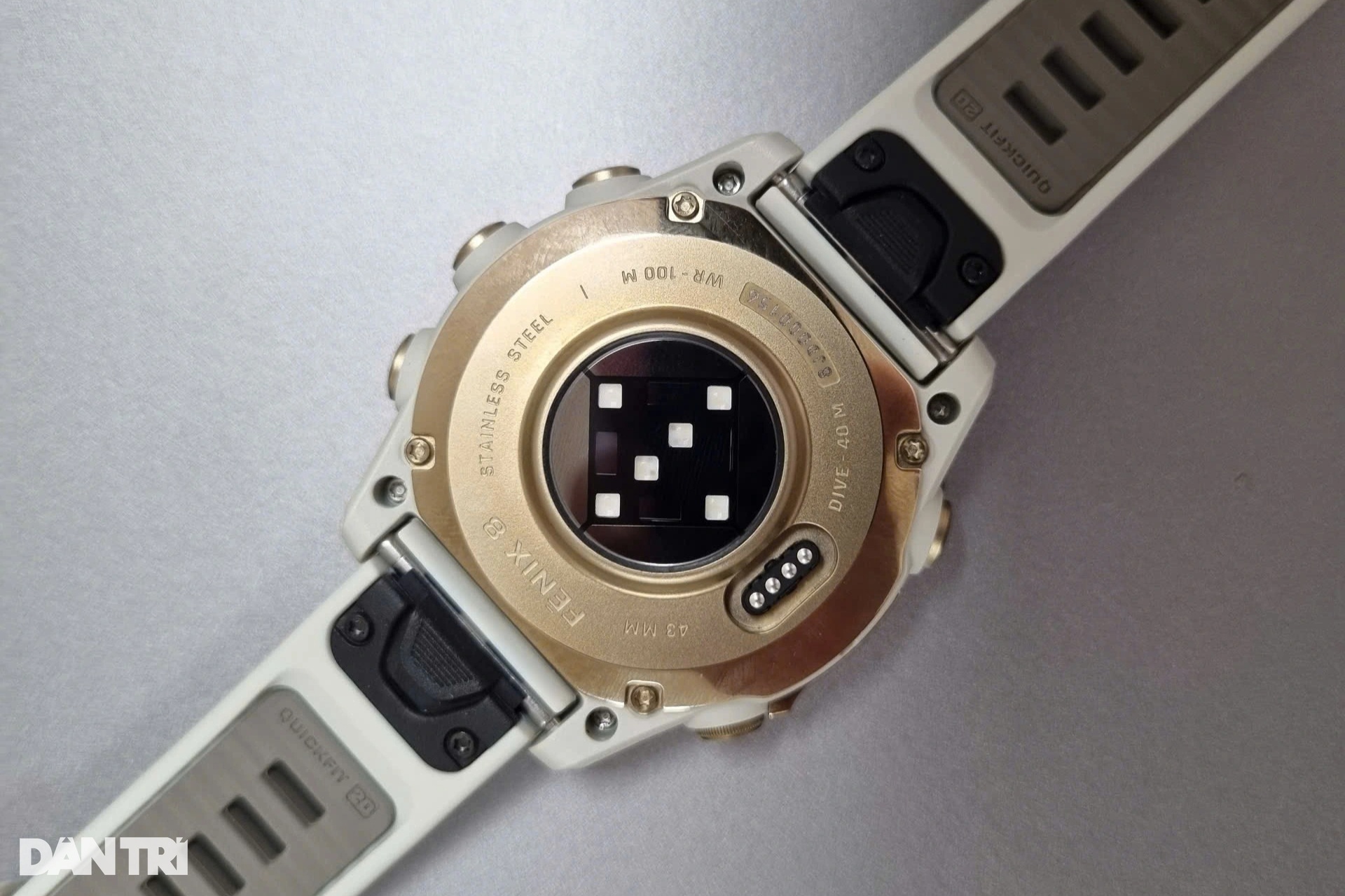 Mở hộp đồng hồ Garmin Fenix 8 vừa ra mắt - 9 Mở hộp đồng hồ Garmin Fenix 8 vừa ra mắt - 9
