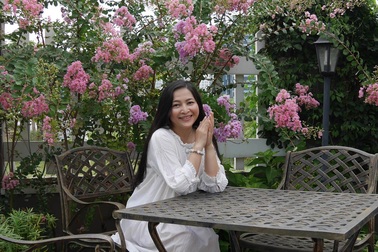 Từ chia sẻ của Lê Đỗ Quỳnh Hương đến suy ngẫm về “sống trọn vẹn"