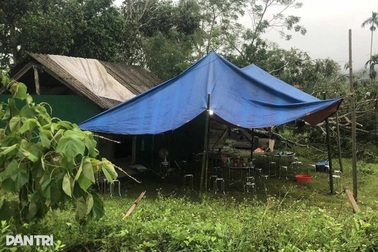 Thuyền chở 4 trẻ bị lật, 2 cháu tử vong