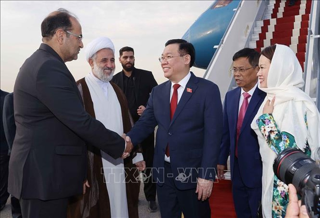 Chủ tịch Quốc hội Vương Đình Huệ bắt đầu thăm chính thức Cộng hòa Hồi giáo Iran - 4 Chủ tịch Quốc hội Vương Đình Huệ bắt đầu thăm chính thức Cộng hòa Hồi giáo Iran - 4