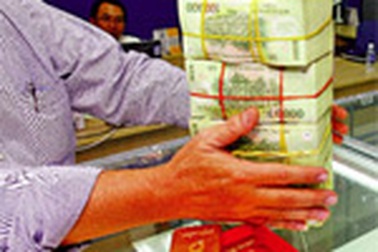 Tiền “dưới gối” dân khó nhận diện