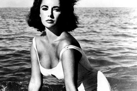 Elizabeth Taylor - biểu tượng của sự gợi cảm