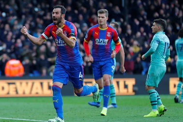 Crystal Palace 2-2 Arsenal: "Pháo thủ" đứt mạch toàn thắng