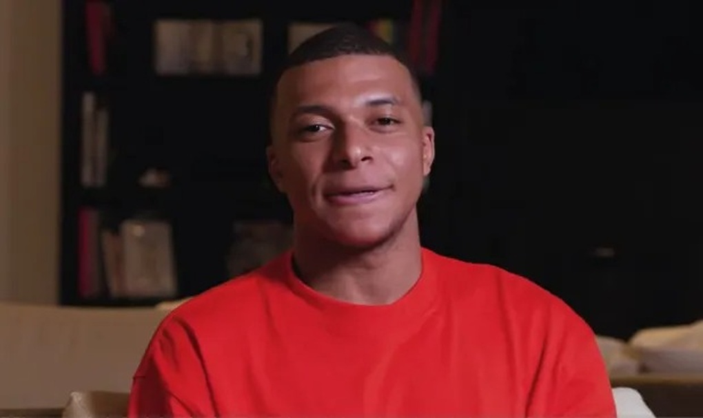 Mbappe rơi nước mắt, tuyên bố rời PSG - 1 Mbappe rơi nước mắt, tuyên bố rời PSG - 1