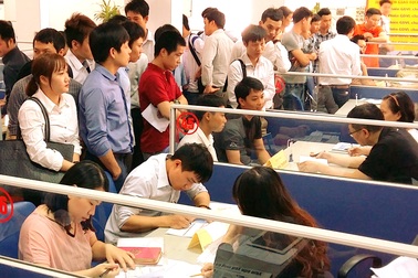 Bộ LĐ-TB&XH: 190.900 cử nhân, thạc sĩ thất nghiệp