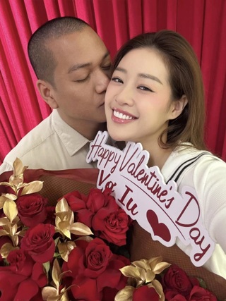 Sao Việt đón Valentine: Hồ Ngọc Hà "trốn con", Lệ Quyên nhận quà bất ngờ - 2