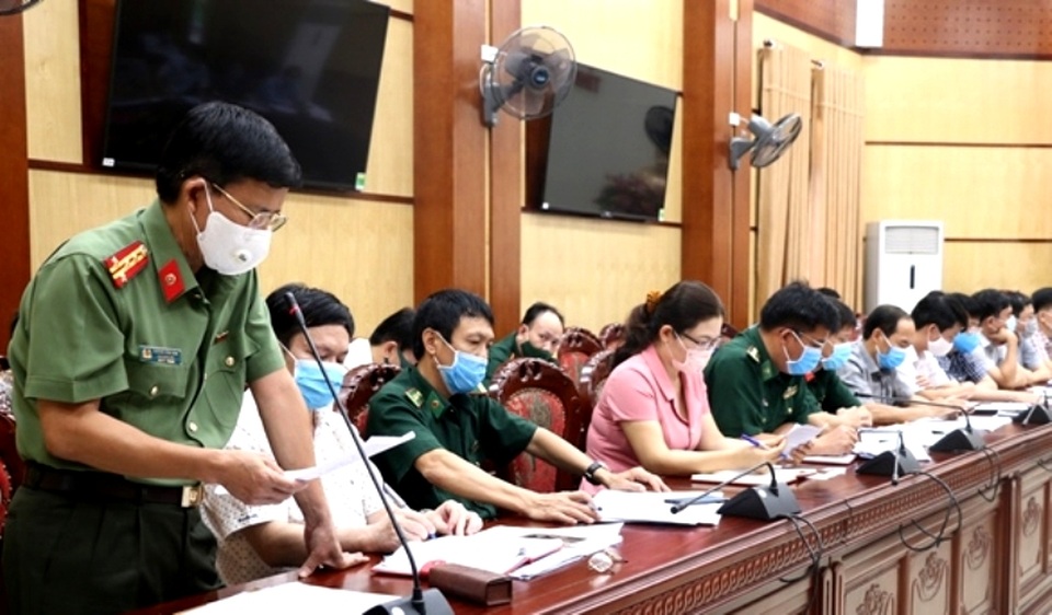 Phát hiện 6 người nước ngoài nhập cảnh không khai báo - 1 Phát hiện 6 người nước ngoài nhập cảnh không khai báo - 1