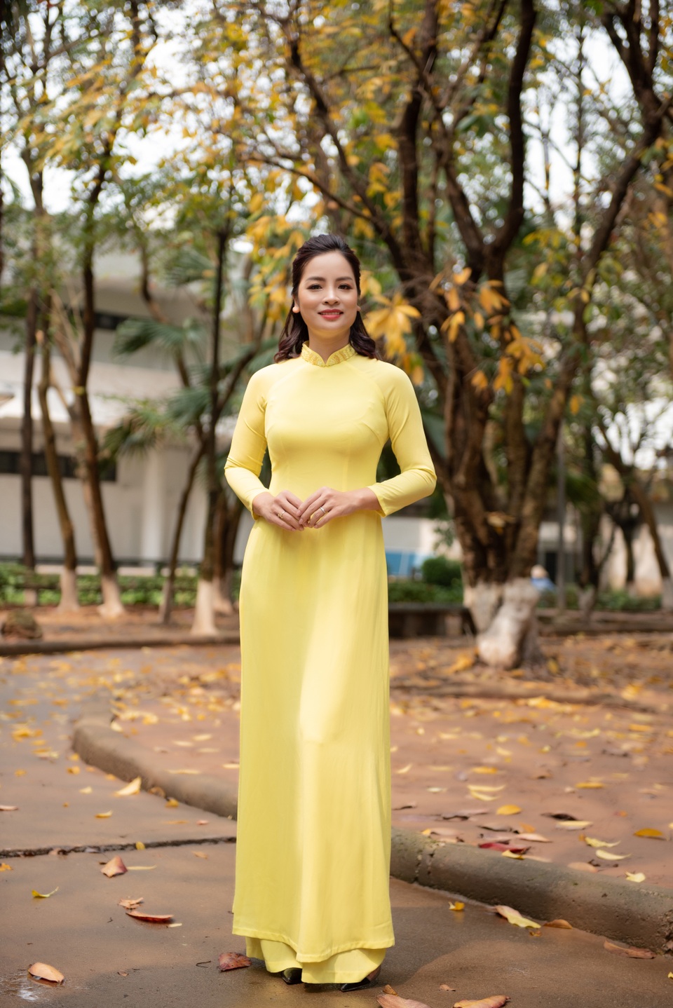 NTK Lan Anh: “Phụ nữ thời nào thì cũng cần một người đàn ông làm chỗ dựa” - 2 NTK Lan Anh: “Phụ nữ thời nào thì cũng cần một người đàn ông làm chỗ dựa” - 2