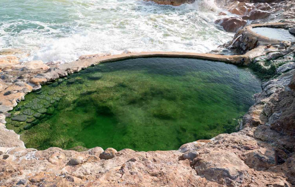 Thả mình thư giãn trong bồn onsen đá tự nhiên trên đảo Iojima - 5 Thả mình thư giãn trong bồn onsen đá tự nhiên trên đảo Iojima - 5