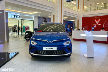 "Nóng" chuyện bỏ đăng kiểm ô tô mới và xe sang nhập khẩu "lách thuế"