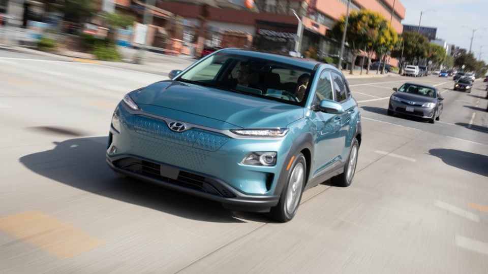 Hyundai triệu hồi Kona sau hơn chục vụ cháy xe - 1 Hyundai triệu hồi Kona sau hơn chục vụ cháy xe - 1