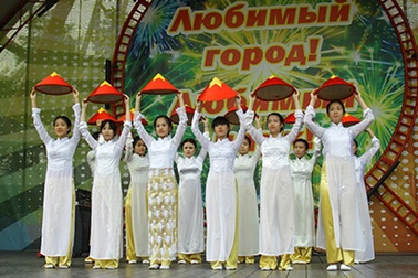 Kharkov vui cùng "Ngày châu Á" lần thứ nhất