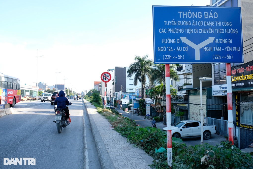 Phân luồng đường Âu Cơ phục vụ thi công sau thời gian dài chậm tiến độ - 7 Phân luồng đường Âu Cơ phục vụ thi công sau thời gian dài chậm tiến độ - 7