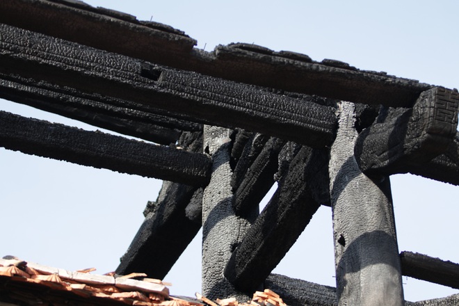 Hà Nội: Ngôi Tam bảo bằng gỗ lim hàng chục tỷ hóa than sau đêm hỏa hoạn - 23