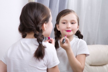 Trẻ uống thực phẩm chức năng bổ sung canxi có bị dậy thì sớm?