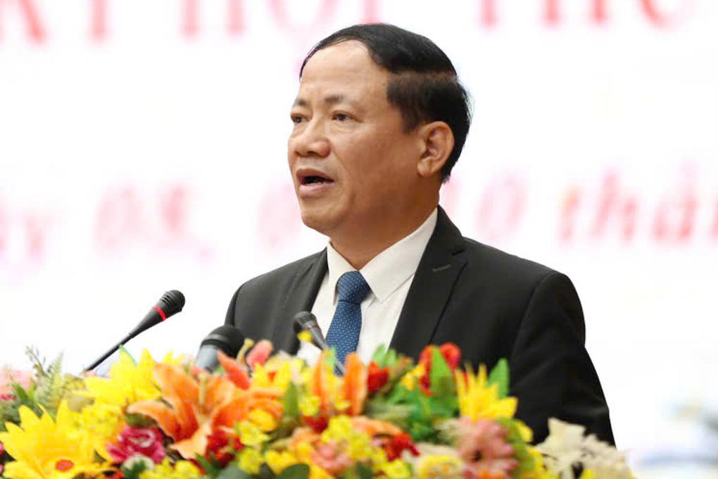 Chủ tịch tỉnh vạch lỗi cán bộ không yếu nhưng né tránh, sợ trách nhiệm - 2 Chủ tịch tỉnh vạch lỗi cán bộ không yếu nhưng né tránh, sợ trách nhiệm - 2